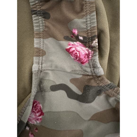 Gap Camouflage swim suit With Cut Out Back And Adjustable Straps Size Large - Picture 5 of 5